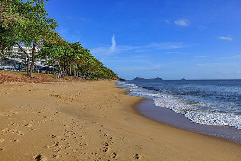 Airport Transfer - Palm Cove, Kewarra Beach & Trinity Beach To Cairns Airport - Accommodation Adelaide 7