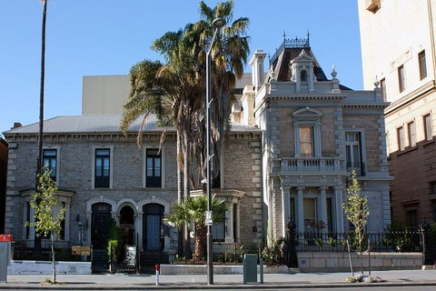 Adelaide Airport Transfers : Airport ADL To Adelaide City In Luxury Car - Accommodation Adelaide 4
