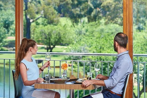 Romance Cruise + Scenic Tour + Beer Tasting + 3 Course Lunch + Hamper - Accommodation Adelaide 3