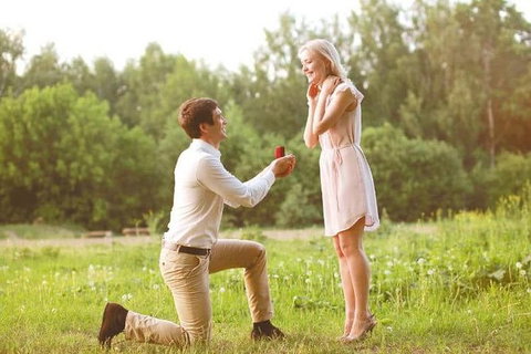 Romance Cruise + Scenic Tour + Beer Tasting + 3 Course Lunch + Hamper - Accommodation Adelaide 0