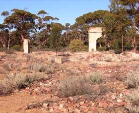 Mount Palmer - Accommodation Adelaide 0