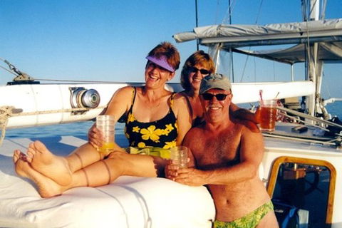 A Whitsunday Luxury Sailing Holiday - Accommodation Adelaide 4