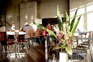 R Bar Restaurant Port Melbourne - Accommodation Adelaide 0