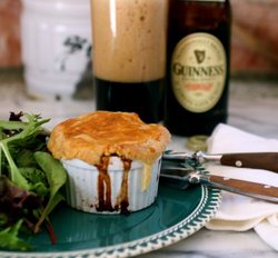 O'Malleys On The Beach - Accommodation Adelaide 1