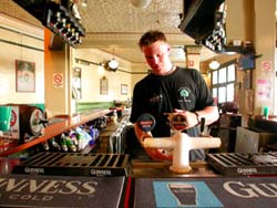 Mercantile Hotel - Accommodation Adelaide 2