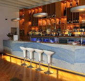 Pontoon Bar - Accommodation Adelaide