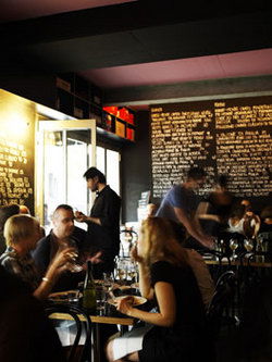 Vini - Accommodation Adelaide 2