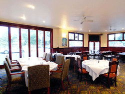 Albion Hotel Port Melbourne - Accommodation Adelaide 3