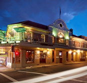 Town Hall Hotel - Accommodation Adelaide