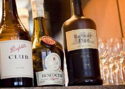 Duxton Hotel - The Lobby Bar - Accommodation Adelaide 0