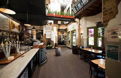 Queens Tavern - Accommodation Adelaide 1