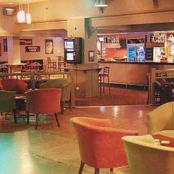 Tudor Inn Hotel - Accommodation Adelaide 3