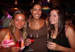 PJ O'Briens - Accommodation Adelaide 3