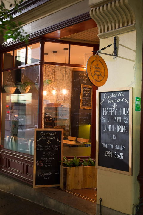 The Captains Balcony - Accommodation Adelaide 6