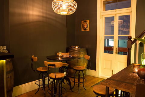 The Captains Balcony - Accommodation Adelaide 7