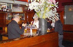 Hotel Hollywood - Accommodation Adelaide 0