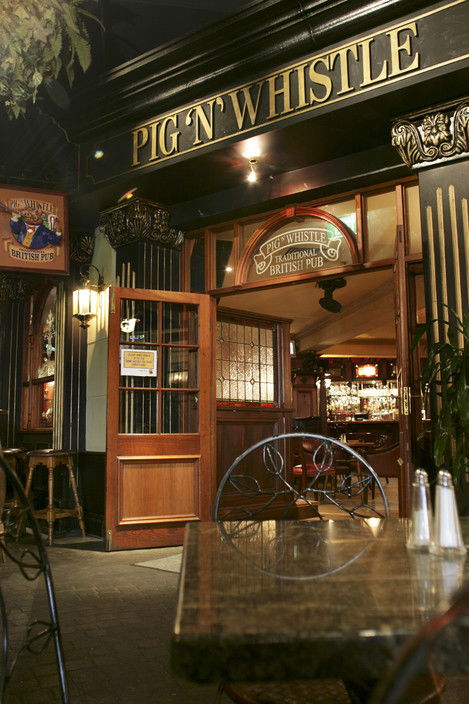 Pig N Whistle British Pub Indooroopilly - Accommodation Adelaide 3