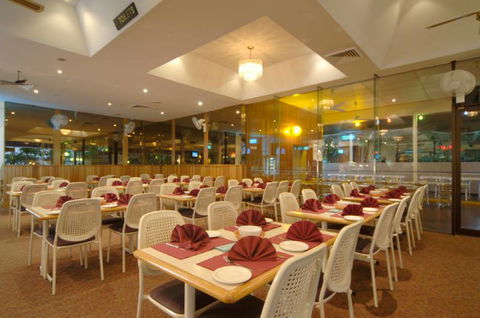 Charlie’s Seafood Buffet - Accommodation Adelaide 4