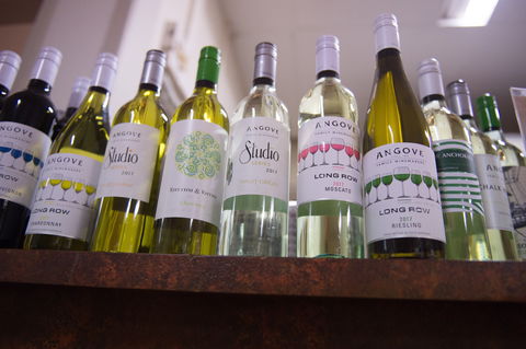Beer And Wine O'Clock At Club Boutique Hotel Cunnamulla - Accommodation Adelaide 1