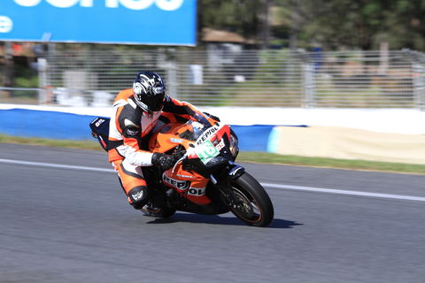 QR Moto Ride Days At Queensland Raceways! - Accommodation Adelaide 1