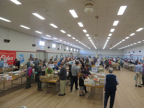 Rotary Club Of Wagga Wagga - Book Fair - Accommodation Adelaide 1
