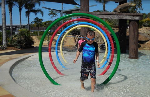 Blue Dolphin Holiday Resort - Accommodation Adelaide 2