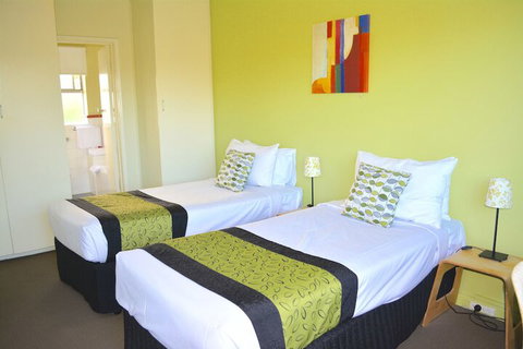 Birches Serviced Apartments - Accommodation Adelaide 7