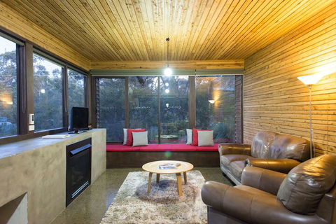 DULC Cabins - Accommodation Adelaide 5