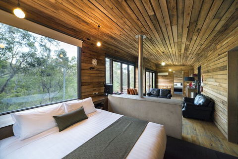 DULC Cabins - Accommodation Adelaide 4