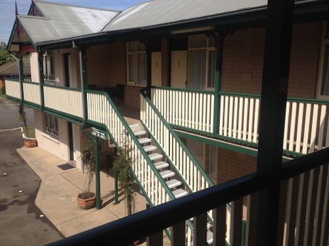 The 3 Explorers Motel - Accommodation Adelaide 0