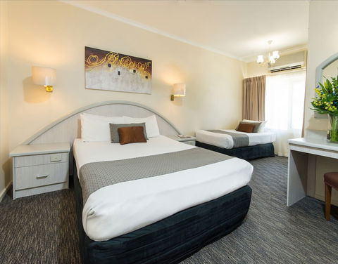 Adelaide Royal Coach - Accommodation Adelaide 3