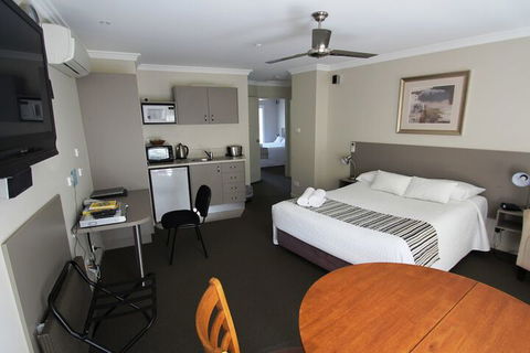 Aston Hill Motor Lodge - Accommodation Adelaide 7