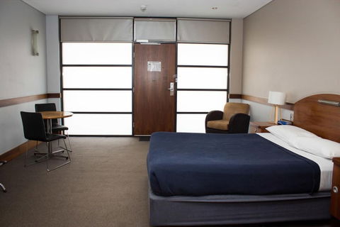 Highlander Hotel - Accommodation Adelaide 6
