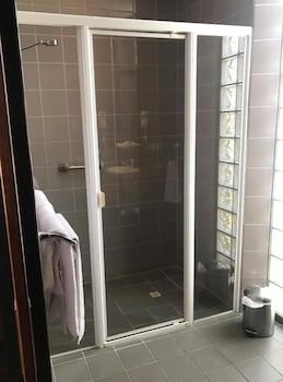 Highlander Hotel - Accommodation Adelaide 5