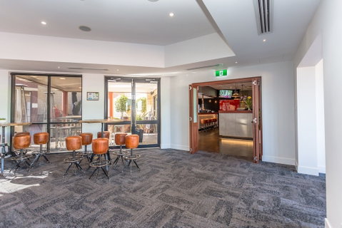 Country Comfort Perth - Accommodation Adelaide 4