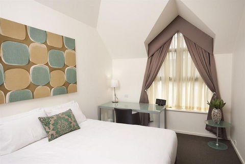 Majestic Old Lion Apartments - Accommodation Adelaide 4