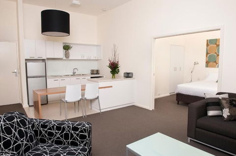 Majestic Old Lion Apartments - Accommodation Adelaide 5