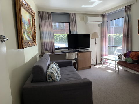 Albert Heights Serviced Apartments - Accommodation Adelaide 5