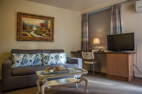 Albert Heights Serviced Apartments - Accommodation Adelaide 4
