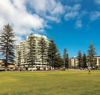Oaks Glenelg Liberty Suites - Accommodation Adelaide