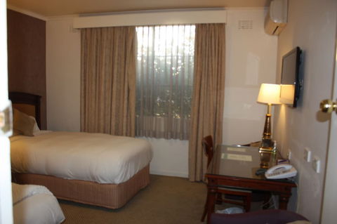 Country Plaza Queanbeyan - Accommodation Adelaide 6