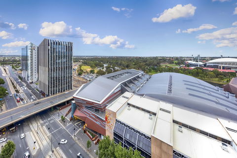 Oaks Adelaide Embassy Suites - Accommodation Adelaide 4
