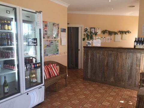 Tuckerbox Motor Inn - Accommodation Adelaide 4