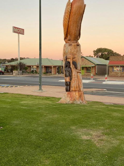 Lake Albert Motel - Accommodation Adelaide 2
