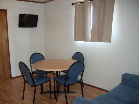 Jackos Holiday Cabins - Accommodation Adelaide 1