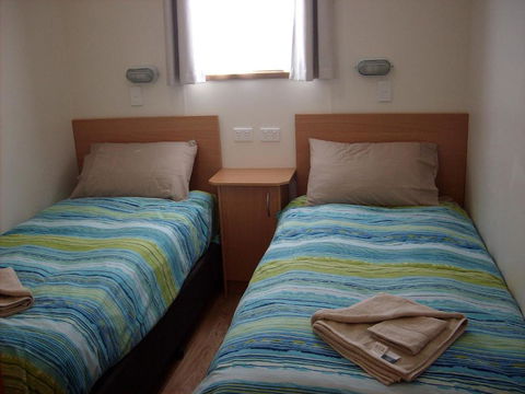 Jackos Holiday Cabins - Accommodation Adelaide 3