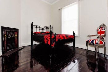 REdTRO House South Yarra - Accommodation Adelaide 4