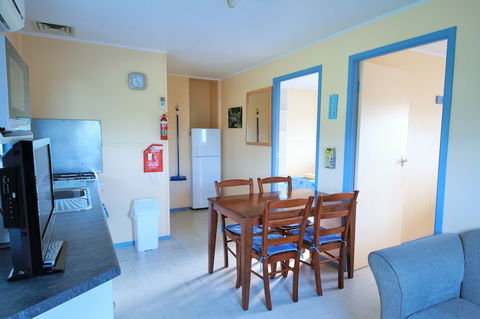 Baudin Beach Apartments - Accommodation Adelaide 4