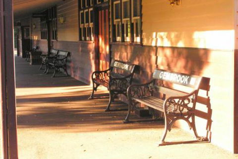 SIGNAL BOX Short Stay - Accommodation Adelaide 2