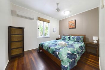 Airlie Getaway - Views - Accommodation Adelaide 2